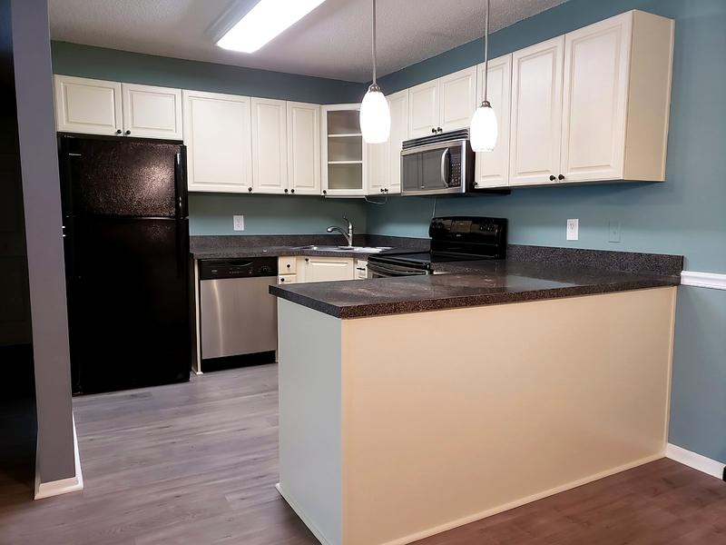A Wilsonville kitchen after Sapphire painted the cabinets white